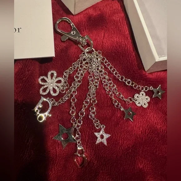 Dior Silver Star and Flower Charm Keychain (never used) - Picture 2 of 5